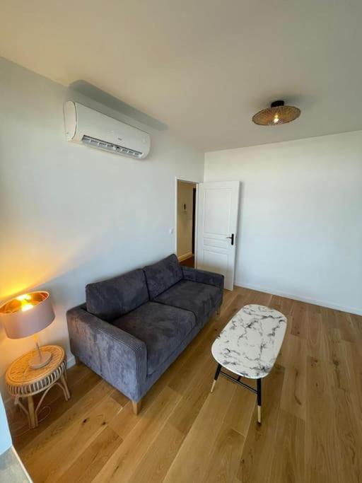Penthouse / 2 Bedrooms In City Center Of אנז'ה מראה חיצוני תמונה