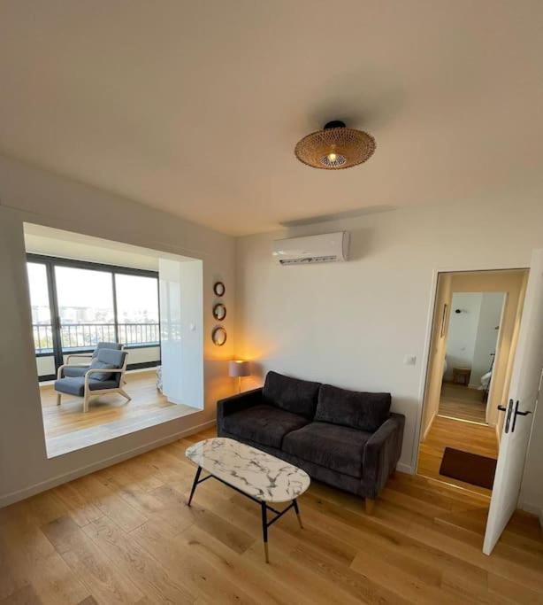 Penthouse / 2 Bedrooms In City Center Of אנז'ה מראה חיצוני תמונה